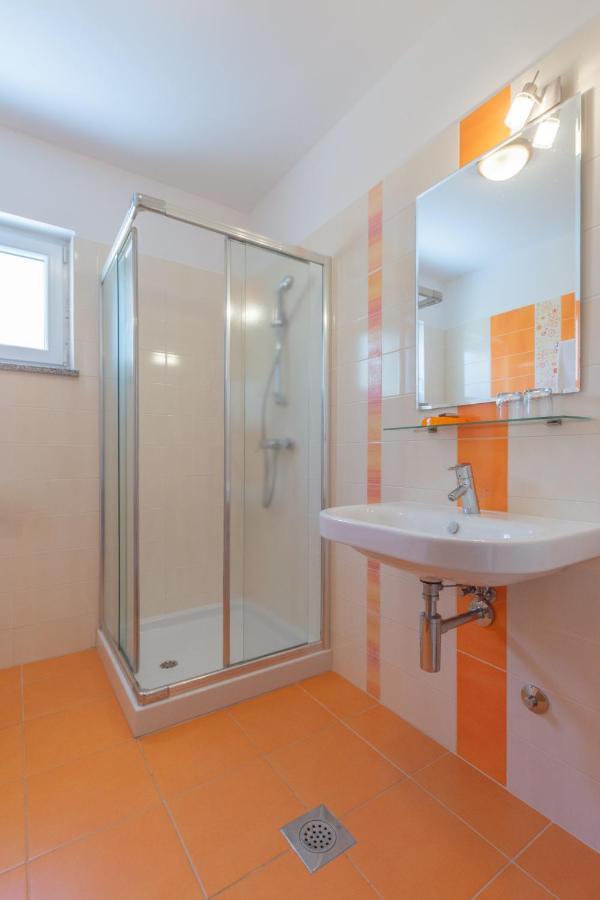 Apartments Quarnero ราบัซ ภายนอก รูปภาพ